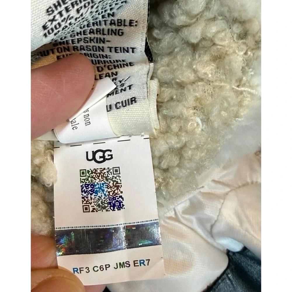 Ugh Quilted Shearling Trim All Weather White Gloves Touch Compatible Size S/M